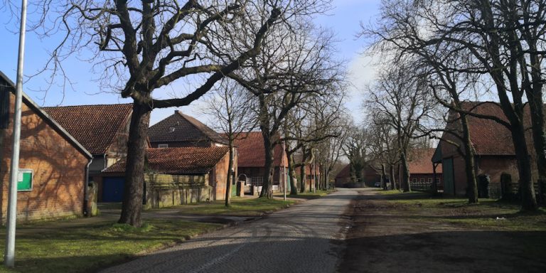 Die Röddenser Dorfstraße